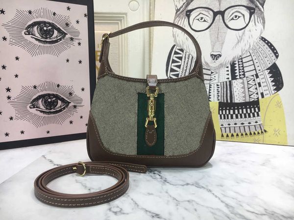 designer luxury bag fashionre-edition 2005 nylon woman luxurys designers lady womens hobo shoulder bags purses bags handbags bag wallet back
designer luxury bag fashionre-edition 2005 nylon woman luxurys designers lady womens hobo shoulder bags purses bags handbags bag wallet back