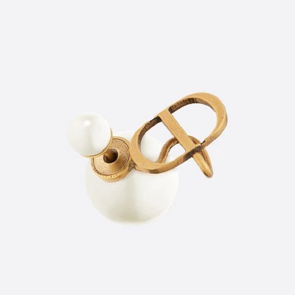 75%off outlet style letter size pl pin single ear clip brass material net red with high-end quality, Silver
75%off outlet style letter size pl pin single ear clip brass material net red with high-end quality, Silver