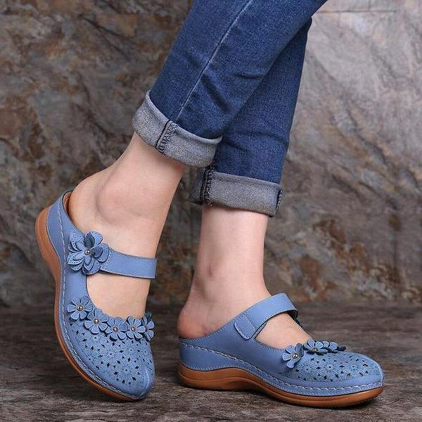 slippers 2021 summer ladies wedges shoes leather floral sandals retro hollow out sewing vintage flats woman large stock, Black
slippers 2021 summer ladies wedges shoes leather floral sandals retro hollow out sewing vintage flats woman large stock, Black