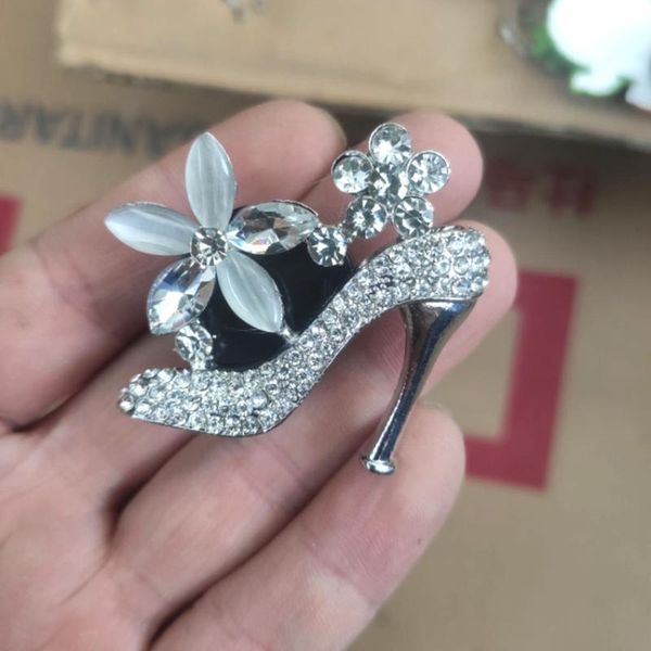 blingbling crystal shoe clip-on ornament air outlet fragrance clip freshener vent 781b car
blingbling crystal shoe clip-on ornament air outlet fragrance clip freshener vent 781b car