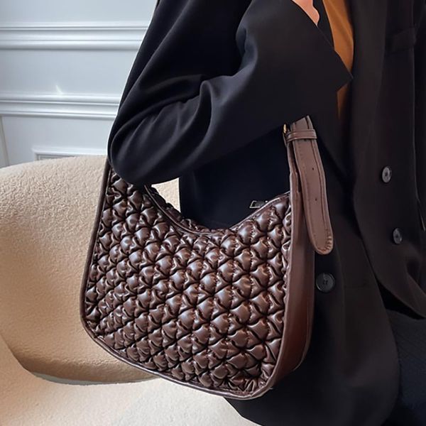 evening bags large capacity women's bag 2021 autumn and winter fold rhombic lattice messenger strip versatile wandering armpit
evening bags large capacity women's bag 2021 autumn and winter fold rhombic lattice messenger strip versatile wandering armpit