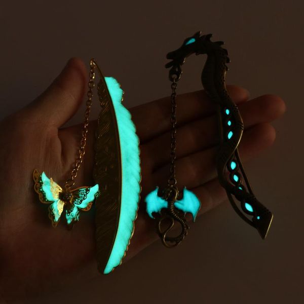 retro metal luminous bookmark antique silver alloy glow in the dark with string of star moon dragonfly stationery gifts
retro metal luminous bookmark antique silver alloy glow in the dark with string of star moon dragonfly stationery gifts