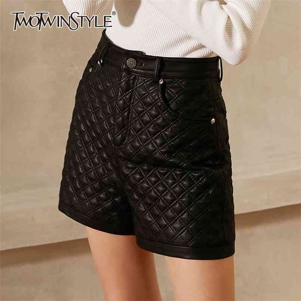 pu leather plaid short for women high waist solid straight large size casual shorts female fashion clothes 210521, White;black
pu leather plaid short for women high waist solid straight large size casual shorts female fashion clothes 210521, White;black