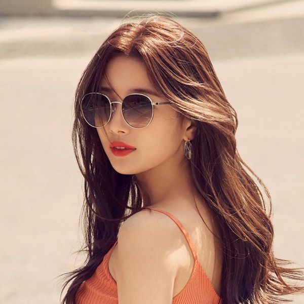 fashion korean style retro metal frame color women outdoor sunglasses eyewear uv400, White;black
fashion korean style retro metal frame color women outdoor sunglasses eyewear uv400, White;black