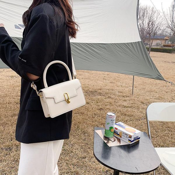 leather crossbody bags spring and summer ladies simple versatile shoulder bag female handbag small square
leather crossbody bags spring and summer ladies simple versatile shoulder bag female handbag small square
