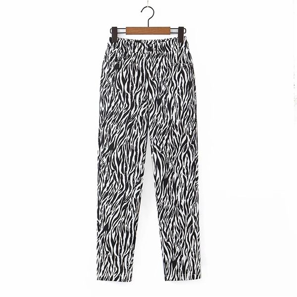 women classic leopard zebra pattern jeans female fashion tight-fitting zipper nine points trousers 210531, Black;white
women classic leopard zebra pattern jeans female fashion tight-fitting zipper nine points trousers 210531, Black;white