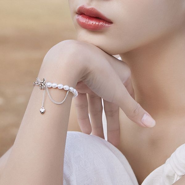 original platinum-plated butterfly pearl bracelet, niche high-end asymmetric design love bracelet, suitable for anniversary and christmas gi, Golden;silver
original platinum-plated butterfly pearl bracelet, niche high-end asymmetric design love bracelet, suitable for anniversary and christmas gi, Golden;silver