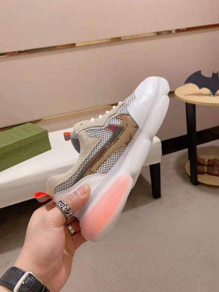wholesale autumn winter fashion luxury air cushion casual shoes 6-color designer p outdoor ace sneakers can be loaded into handbags
wholesale autumn winter fashion luxury air cushion casual shoes 6-color designer p outdoor ace sneakers can be loaded into handbags