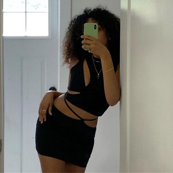 casual dresses 2021 ladies fashion slim street nightclub pure color sleeveless hollow-out tie hip wrap dress, Black;gray
casual dresses 2021 ladies fashion slim street nightclub pure color sleeveless hollow-out tie hip wrap dress, Black;gray