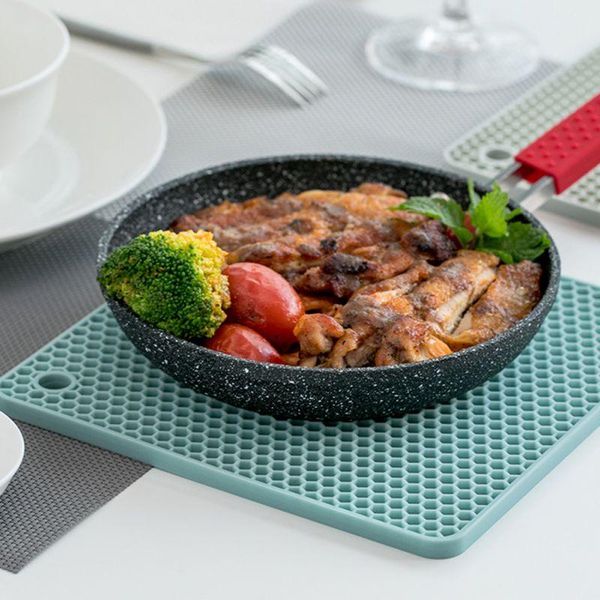 mats & pads multifunctional round and square heat resistant mat silicone pots non-slip pot holder table placemat kitchen accessories
mats & pads multifunctional round and square heat resistant mat silicone pots non-slip pot holder table placemat kitchen accessories