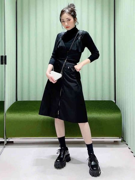 skirt 2021 spring summer collection nylon decorated gothic street style black mini length
skirt 2021 spring summer collection nylon decorated gothic street style black mini length