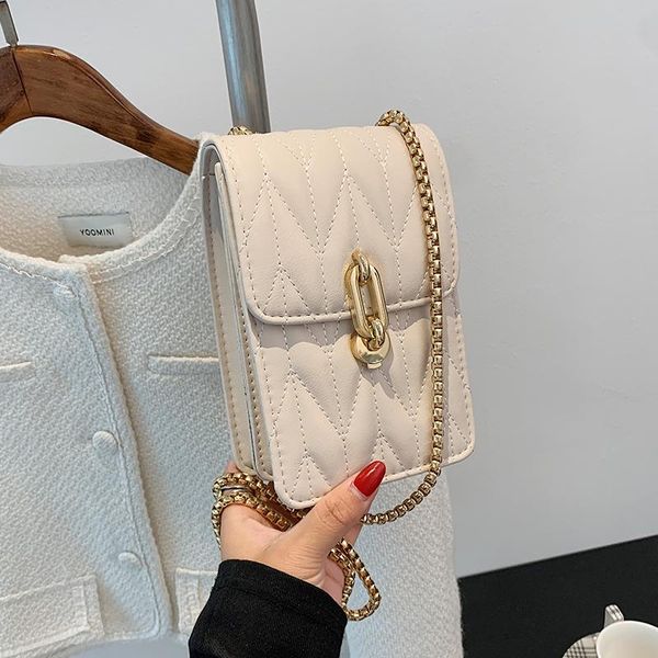 shoulder bags niche design handbags all-match 2021 fashion chain square bag messenger phone width: 12cm
shoulder bags niche design handbags all-match 2021 fashion chain square bag messenger phone width: 12cm
