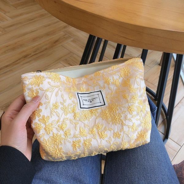 cosmetic bags & cases embroidered cloth women handbags literature and art beautifully pure color elegant business trip storage bag
cosmetic bags & cases embroidered cloth women handbags literature and art beautifully pure color elegant business trip storage bag