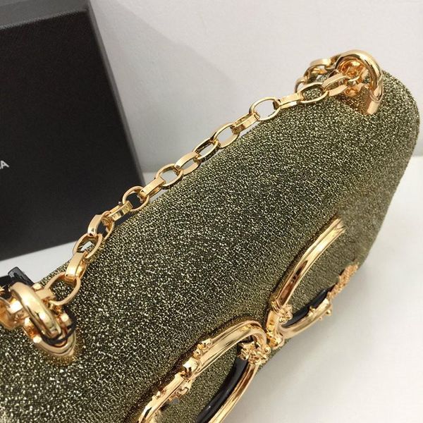 evening bags european and american fashion single shoulder metal chain real leather handbag 2021 crossbody bag
evening bags european and american fashion single shoulder metal chain real leather handbag 2021 crossbody bag
