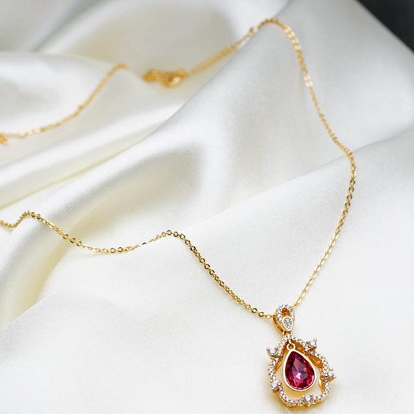 delicate fine red cubic zirconia pendants necklaces for women lady hollow design water drop pendant jewelry long chain necklace, Silver
delicate fine red cubic zirconia pendants necklaces for women lady hollow design water drop pendant jewelry long chain necklace, Silver