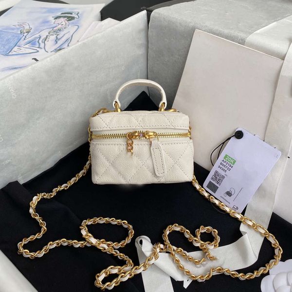 designer luxury2021 french designer skew across makeup bag 7a high-end customized quality ap2194 fashion business and leisure style
designer luxury2021 french designer skew across makeup bag 7a high-end customized quality ap2194 fashion business and leisure style