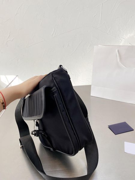 2022 designers briefcase bags shoulder handbag women fashion men purse handbags clutch mobile phone cossbody bag le
2022 designers briefcase bags shoulder handbag women fashion men purse handbags clutch mobile phone cossbody bag le