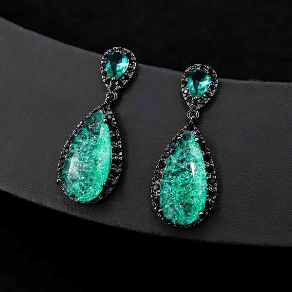 2021 black green crystal earrings women's winter luxury elegant drop ear accessories valentine's day gift, Silver
2021 black green crystal earrings women's winter luxury elegant drop ear accessories valentine's day gift, Silver