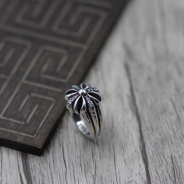 s925 pure silver ring individuality restoring ancient ways punk style crusades are encrusted with a classic zircon ring hot
s925 pure silver ring individuality restoring ancient ways punk style crusades are encrusted with a classic zircon ring hot