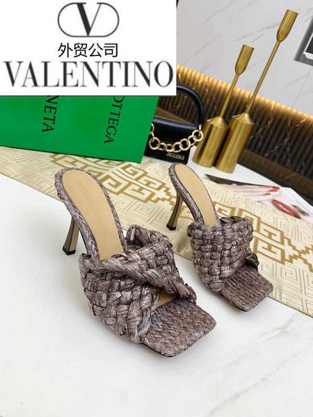 mules luxury women high heels sandals slippers men slides pumps loafers designer ballerinas sneakers dress shoes d644, Black;white
mules luxury women high heels sandals slippers men slides pumps loafers designer ballerinas sneakers dress shoes d644, Black;white