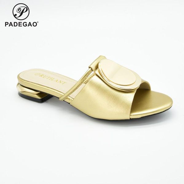 dress shoes 2021 slipper in gold color african women italian design mature style matching for party, Black
dress shoes 2021 slipper in gold color african women italian design mature style matching for party, Black