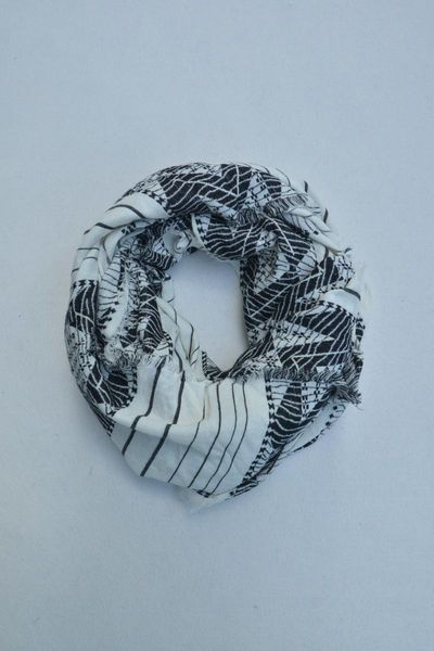 scarves niche retro winter scarf european and american style cotton double-sided jacquard shawl, Blue;gray
scarves niche retro winter scarf european and american style cotton double-sided jacquard shawl, Blue;gray