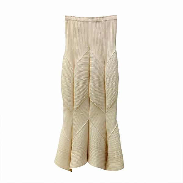 skirts plus size skirt for women 45-75kg 2021 summer elastic loose solid colour miyake pleated long two ways to wear, Black 
skirts plus size skirt for women 45-75kg 2021 summer elastic loose solid colour miyake pleated long two ways to wear, Black