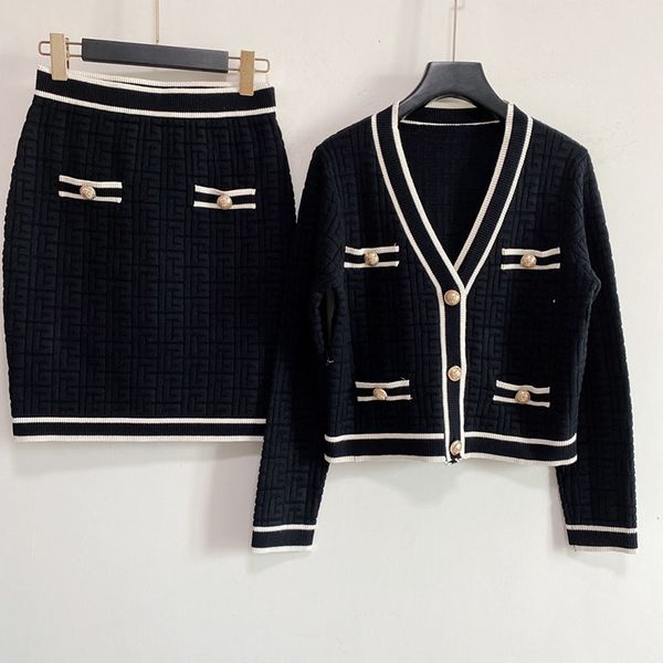 womens dresses two pieces set fashion knitted women two piece dress long sleeve v-neck above knee show slim 3 colors autumn, White
womens dresses two pieces set fashion knitted women two piece dress long sleeve v-neck above knee show slim 3 colors autumn, White