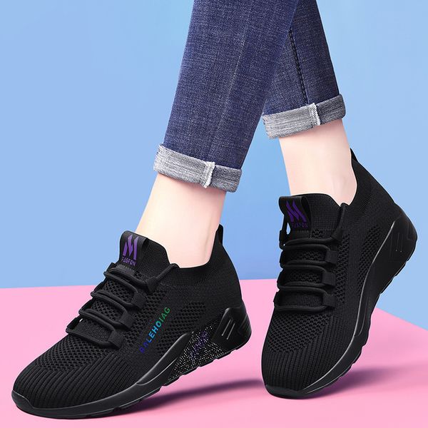 dunhu breathable leisure sports shoes women's running 2021 spring new flying woven travel korean version
dunhu breathable leisure sports shoes women's running 2021 spring new flying woven travel korean version