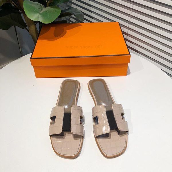 designer womens slippers oran crocodile skin leather slides classic open toe casual flat sandals rubber ladies beach flip flop slipper, Black
designer womens slippers oran crocodile skin leather slides classic open toe casual flat sandals rubber ladies beach flip flop slipper, Black