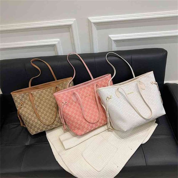 large capacity bag women's early autumn new fashion one shoulder tote leisure printing popular portable purse black friday
large capacity bag women's early autumn new fashion one shoulder tote leisure printing popular portable purse black friday