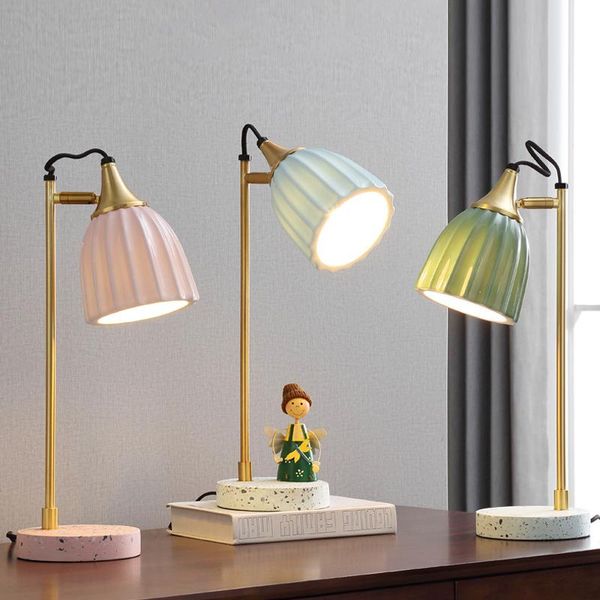 american table lamp light luxury ins style bedroom bedside nordic creative modern minimalist living room decoration lamps
american table lamp light luxury ins style bedroom bedside nordic creative modern minimalist living room decoration lamps
