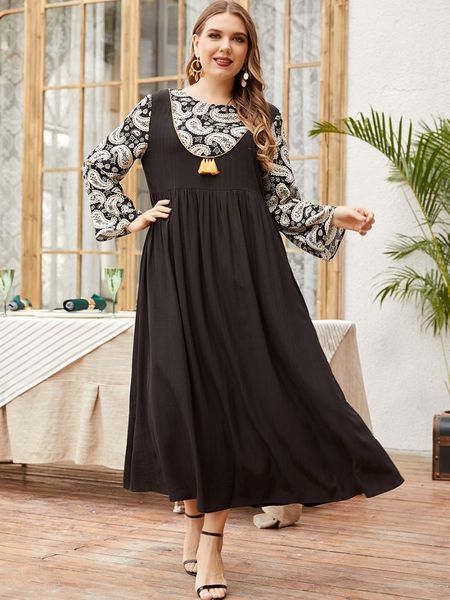 ethnic clothing fashion long skirt contrasting color stitching embroidered slim dress style black, Red
ethnic clothing fashion long skirt contrasting color stitching embroidered slim dress style black, Red