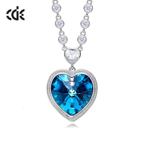 necklace heart shaped creative design pendant for women's fashion simple versatile niche crystal, Silver
necklace heart shaped creative design pendant for women's fashion simple versatile niche crystal, Silver