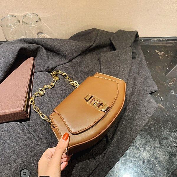 evening bags wind small bag women's 2021 spring style personality foreign armpit single shoulder cross chain handbag
evening bags wind small bag women's 2021 spring style personality foreign armpit single shoulder cross chain handbag