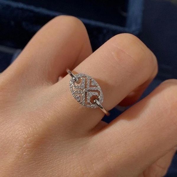 sterling silver summer texture buckle ring women's fashion luxury jewelry romantic style valentine's day gift cluster rings, Golden;silver
sterling silver summer texture buckle ring women's fashion luxury jewelry romantic style valentine's day gift cluster rings, Golden;silver