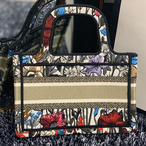 tote bag booktote embroidery hand embroidered women's bag
tote bag booktote embroidery hand embroidered women's bag