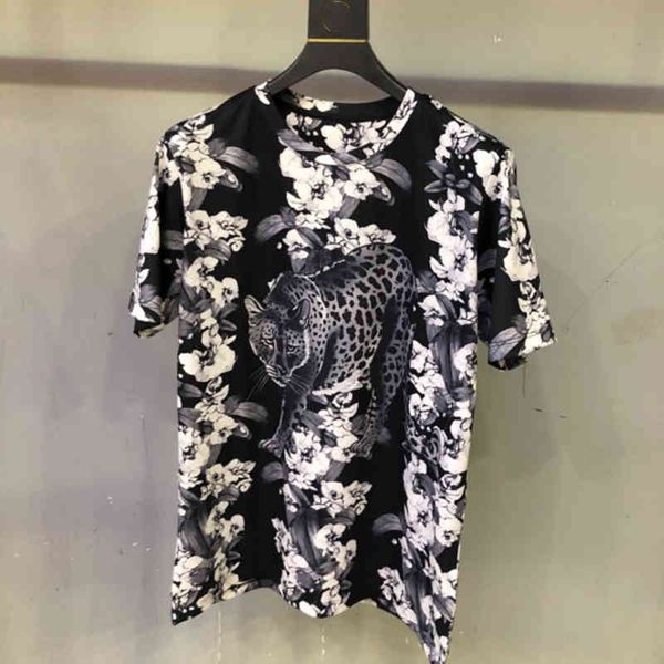 men's t-shirts 2021 summer male/female casual fashion shirt foral print t-shits c241, White;black
men's t-shirts 2021 summer male/female casual fashion shirt foral print t-shits c241, White;black