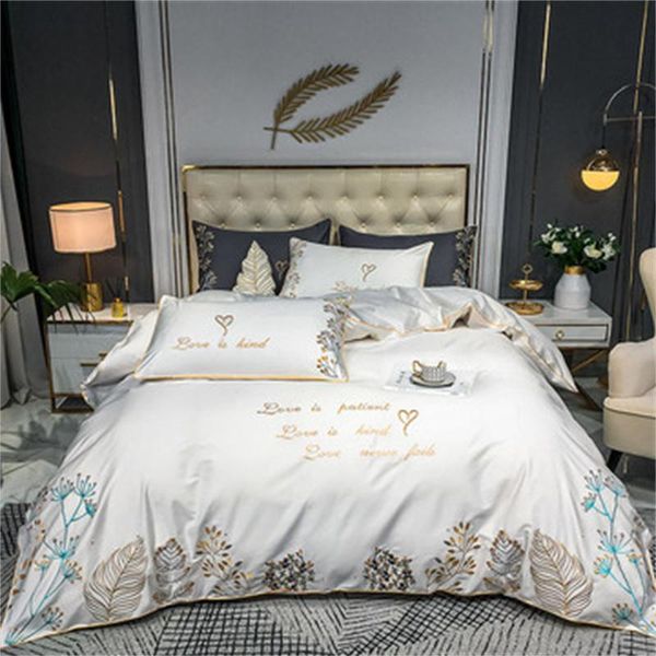 bedding sets embroidered 60s satin pure cotton luxury solid color four-piece set wedding long-staple quilt cover sheet
bedding sets embroidered 60s satin pure cotton luxury solid color four-piece set wedding long-staple quilt cover sheet