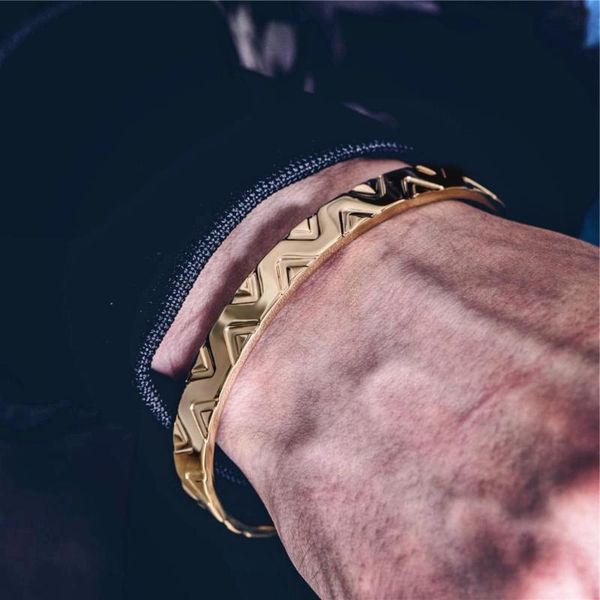 bangle luxury titanium stainless steel classic v design cuff bracelets for women men brand open wholesale sale, Black
bangle luxury titanium stainless steel classic v design cuff bracelets for women men brand open wholesale sale, Black