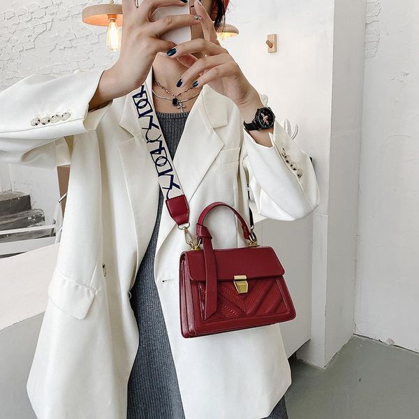 solid color pu leather crossbody bags for women 2021 style designer lady handbags purse simple travel shoulder messenger bag evening
solid color pu leather crossbody bags for women 2021 style designer lady handbags purse simple travel shoulder messenger bag evening
