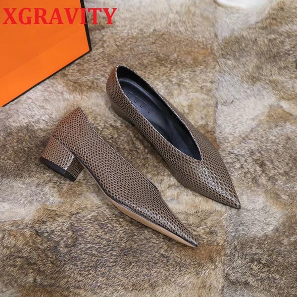 luxury ladies vintage fashion shoes printed skin chunky heel pumps point toe lady party dress, Black
luxury ladies vintage fashion shoes printed skin chunky heel pumps point toe lady party dress, Black