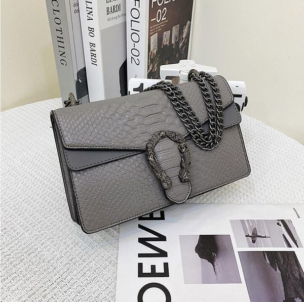 wholesale womens leather shoulder bags simple atmospheric pressure flower crocodile chain bag street personality buckle women handbags fashi
wholesale womens leather shoulder bags simple atmospheric pressure flower crocodile chain bag street personality buckle women handbags fashi