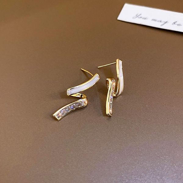 stud 14k gold plated irregular waves z-shape earrings for women girl zirconia jewelry s925 silver needle wedding, Golden;silver
stud 14k gold plated irregular waves z-shape earrings for women girl zirconia jewelry s925 silver needle wedding, Golden;silver