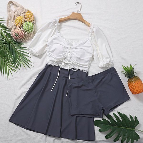 2021 female conservative inner skirt covered belly fat loose spring swimsuit with short sleeves one-piece suits
2021 female conservative inner skirt covered belly fat loose spring swimsuit with short sleeves one-piece suits