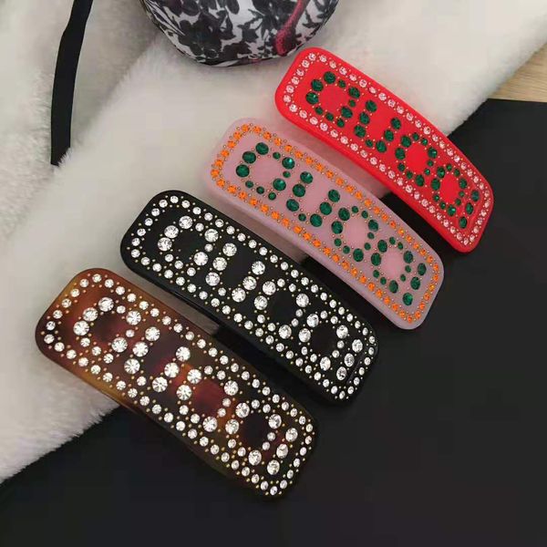 crystal blingbling letters designer women hair clips classic girls barrettes accessories jewelry, Golden;silver
crystal blingbling letters designer women hair clips classic girls barrettes accessories jewelry, Golden;silver