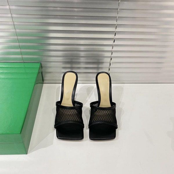 70% off wholesale sandals flip-flops genuine leather shoes women luxury designers butterfly-knot casual, Black
70% off wholesale sandals flip-flops genuine leather shoes women luxury designers butterfly-knot casual, Black