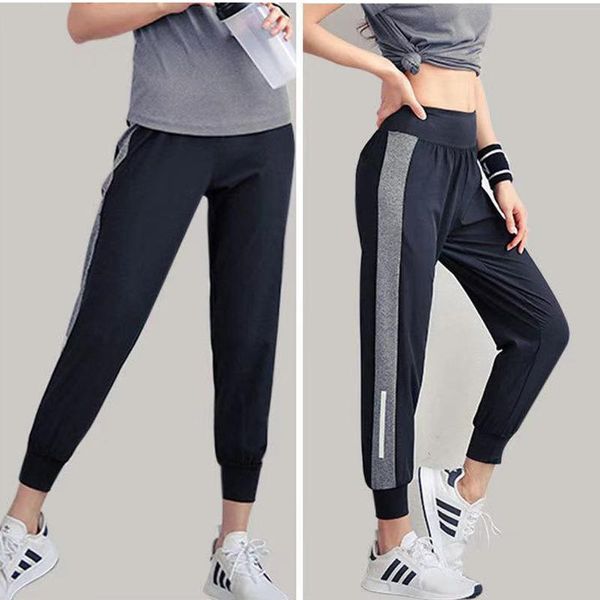 casual sports pants ladies loose leggings stretch feet yoga autumn running fitness, Black;blue
casual sports pants ladies loose leggings stretch feet yoga autumn running fitness, Black;blue