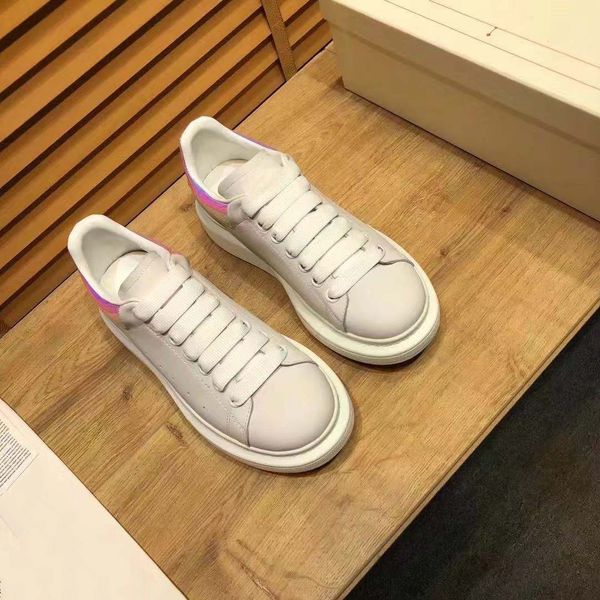 platform mens casual shoes black velvet tail metallic silver triple white reflect deep blue dust pink men women sneakers with box ship, Red;white
platform mens casual shoes black velvet tail metallic silver triple white reflect deep blue dust pink men women sneakers with box ship, Red;white