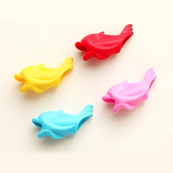 pcs silicon dolphin fish style writing posture wobi correction children students pencil pen holder du55 refills, Black;red
pcs silicon dolphin fish style writing posture wobi correction children students pencil pen holder du55 refills, Black;red
